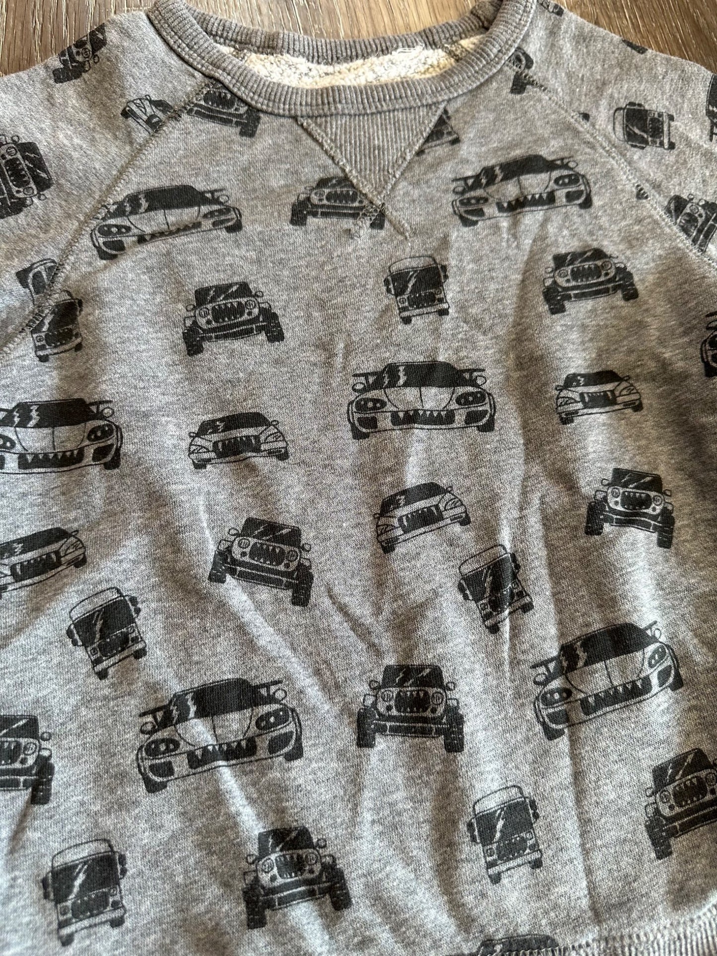 2x boy’s hoodies, size 5/6, VGUC, Kids 5/5T (extra small)