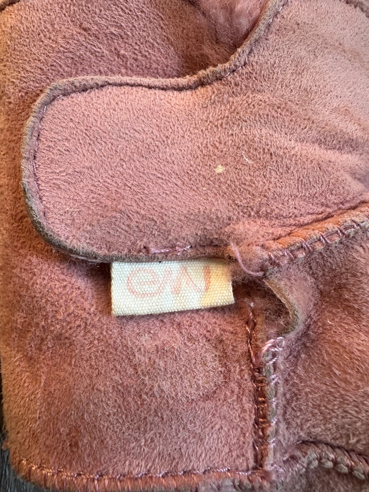 EMU sheepskin baby booties, pink, 12-18 months, VGUC , Shoes 4.5 (Walkers:12-24 mth)