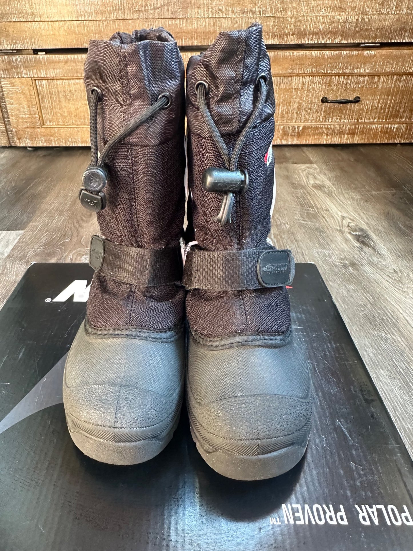 Baffin Mustang Snowboots, Very Warm, Size 12, VGUC , Shoes 12 (Toddler:2-4yr)