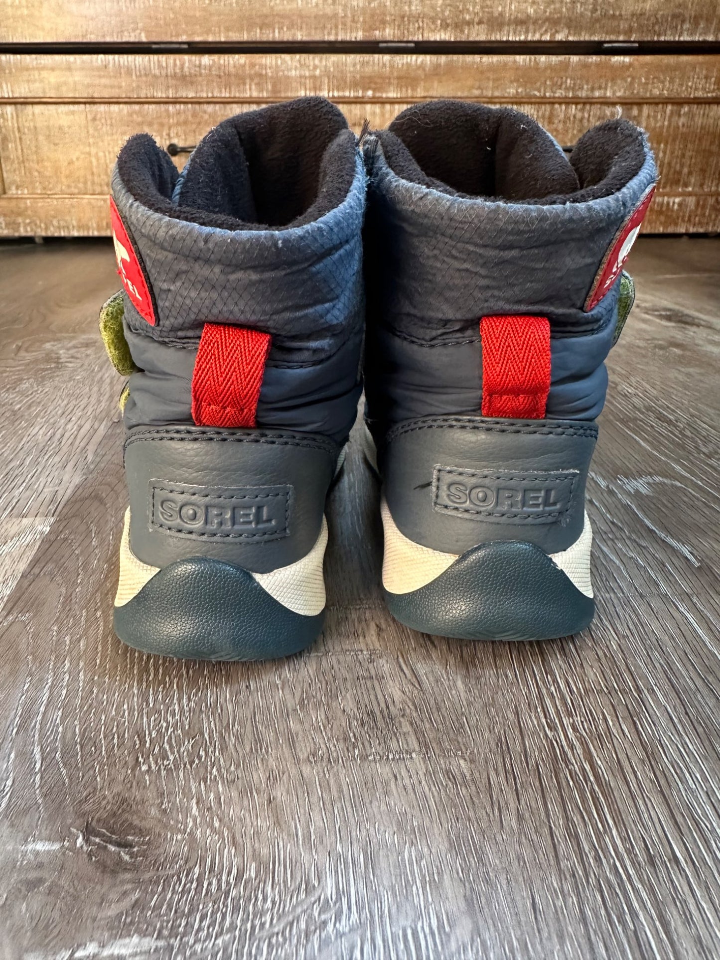 Sorel winter boots, Velcro straps, size 11, EUC , Shoes 11 (Toddler:2-4yr)
