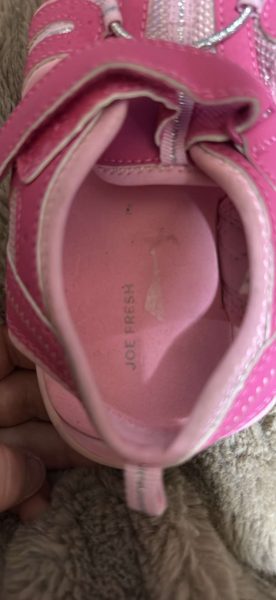 Joe fresh Closed toe sandles. Like New - Size 2, Shoes 2 (Kids:4-8yr)