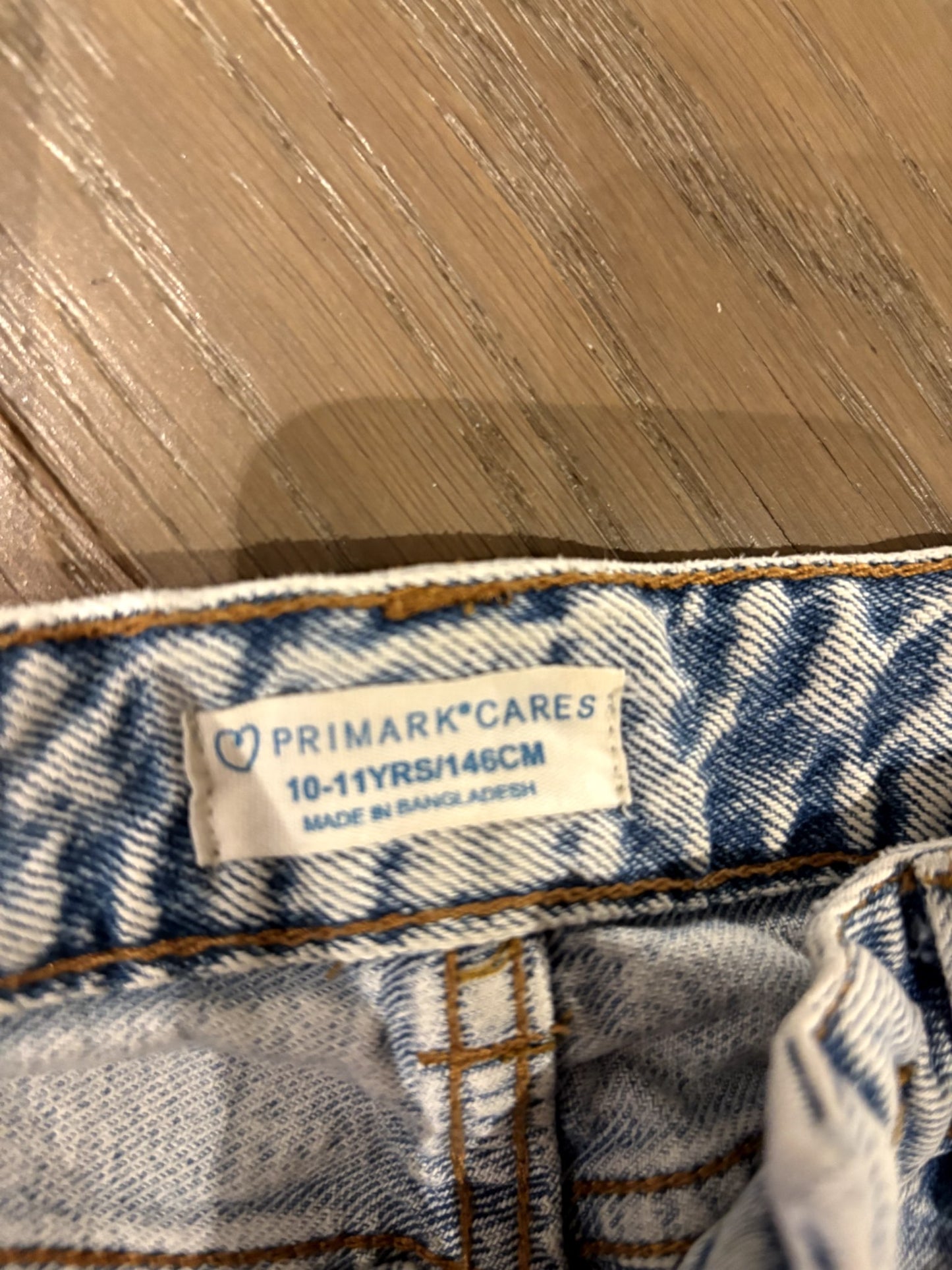 Primark Light Wash Barrel Jeans - EUC Size 10-11 Years Old , Kids 10