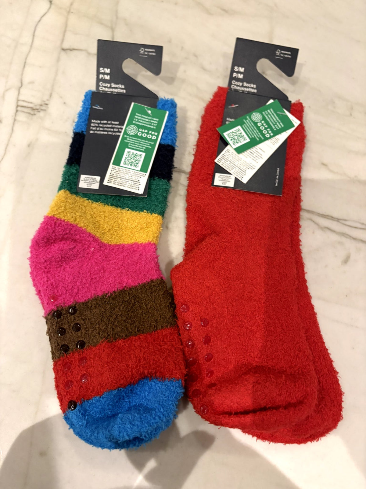 NWT 2 Pairs of GAP Kids Cozy Socks - Size S/M