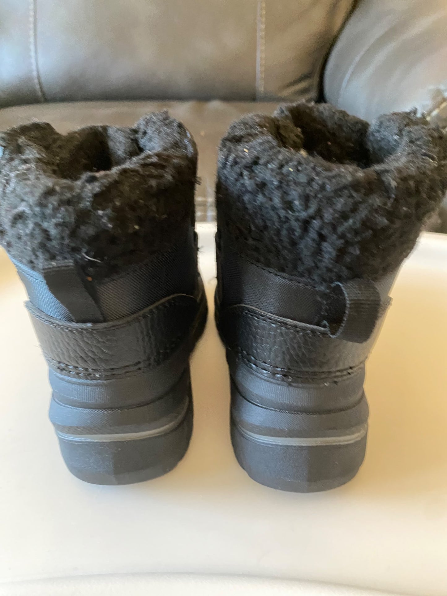 Toddler boy winter boots size 6, Shoes 6 (Walkers:12-24 mth)