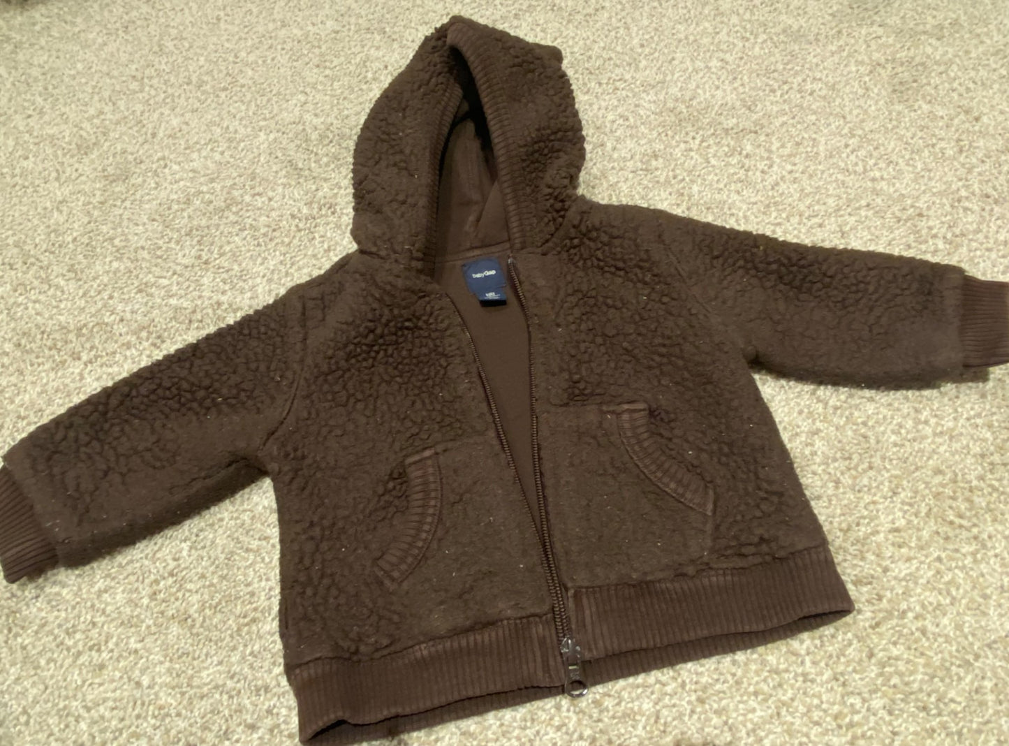 12-18 months thick/lined hoodie Baby Gap, Kids 18 Month (12-18M)