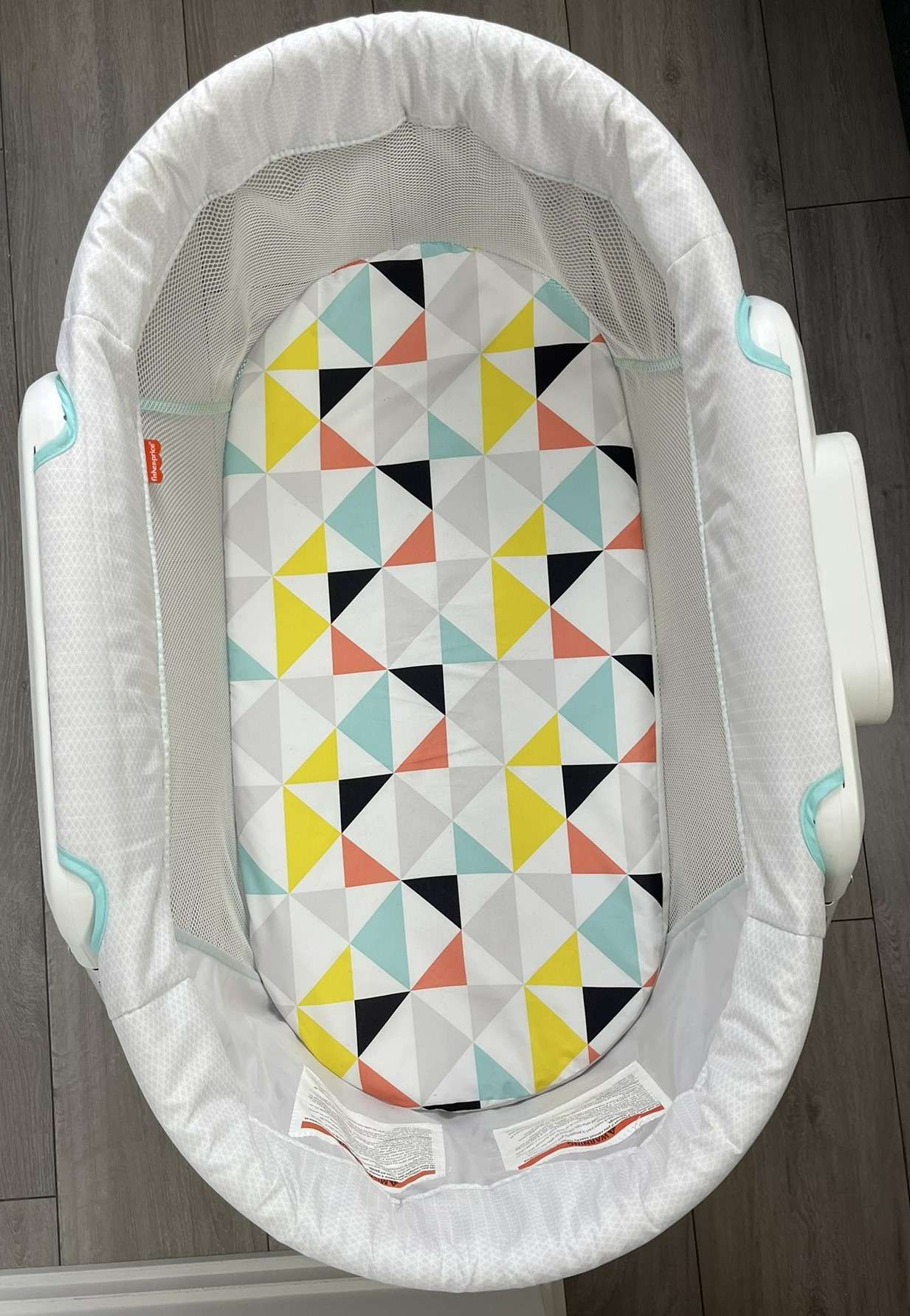 Fisher-Price Stow 'n Go Bassinet