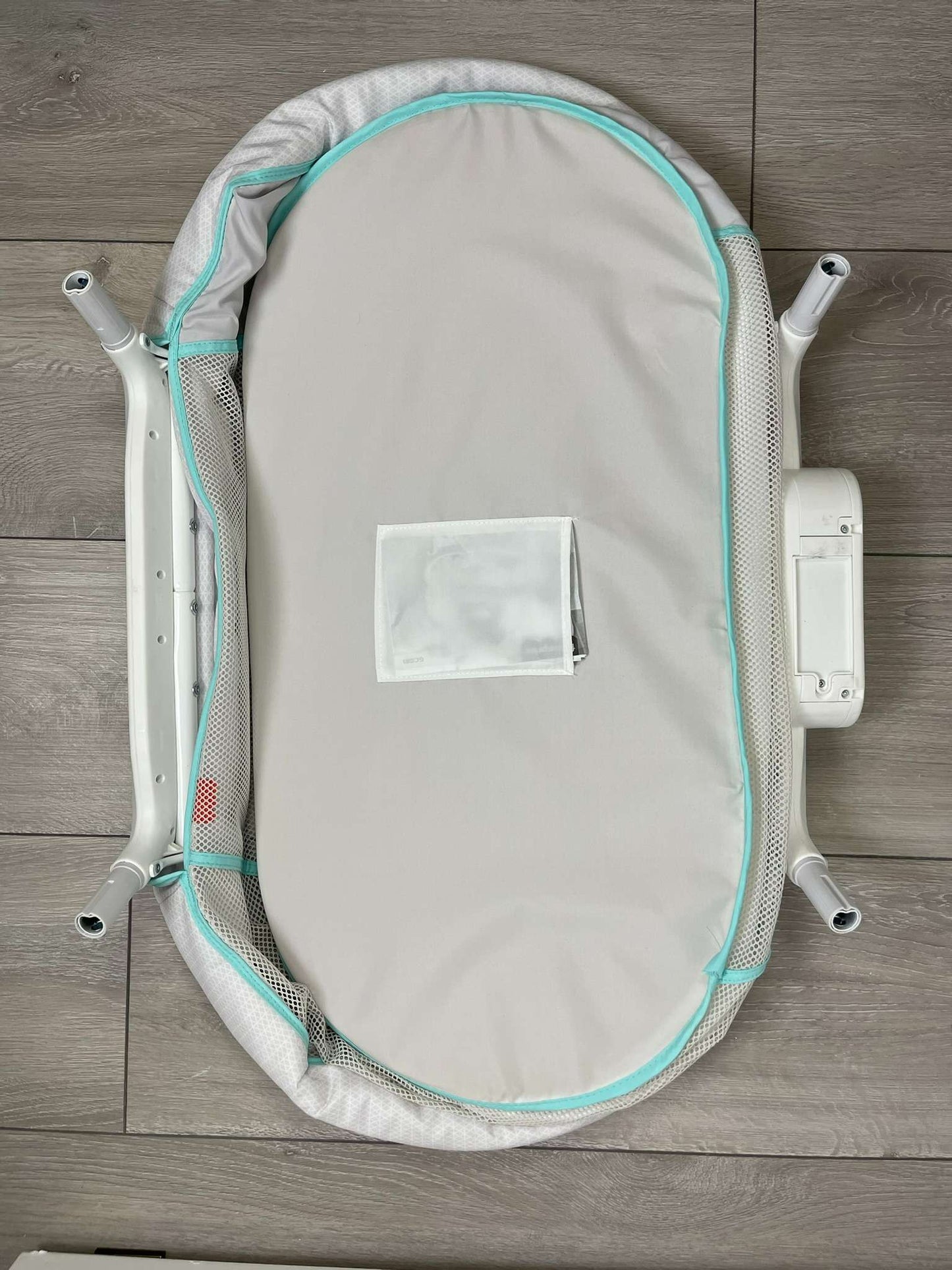 Fisher-Price Stow 'n Go Bassinet