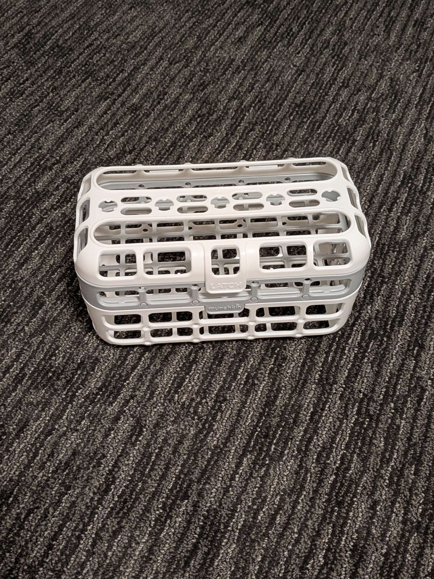 High capacity Munchkin diswasher basket, BPA free