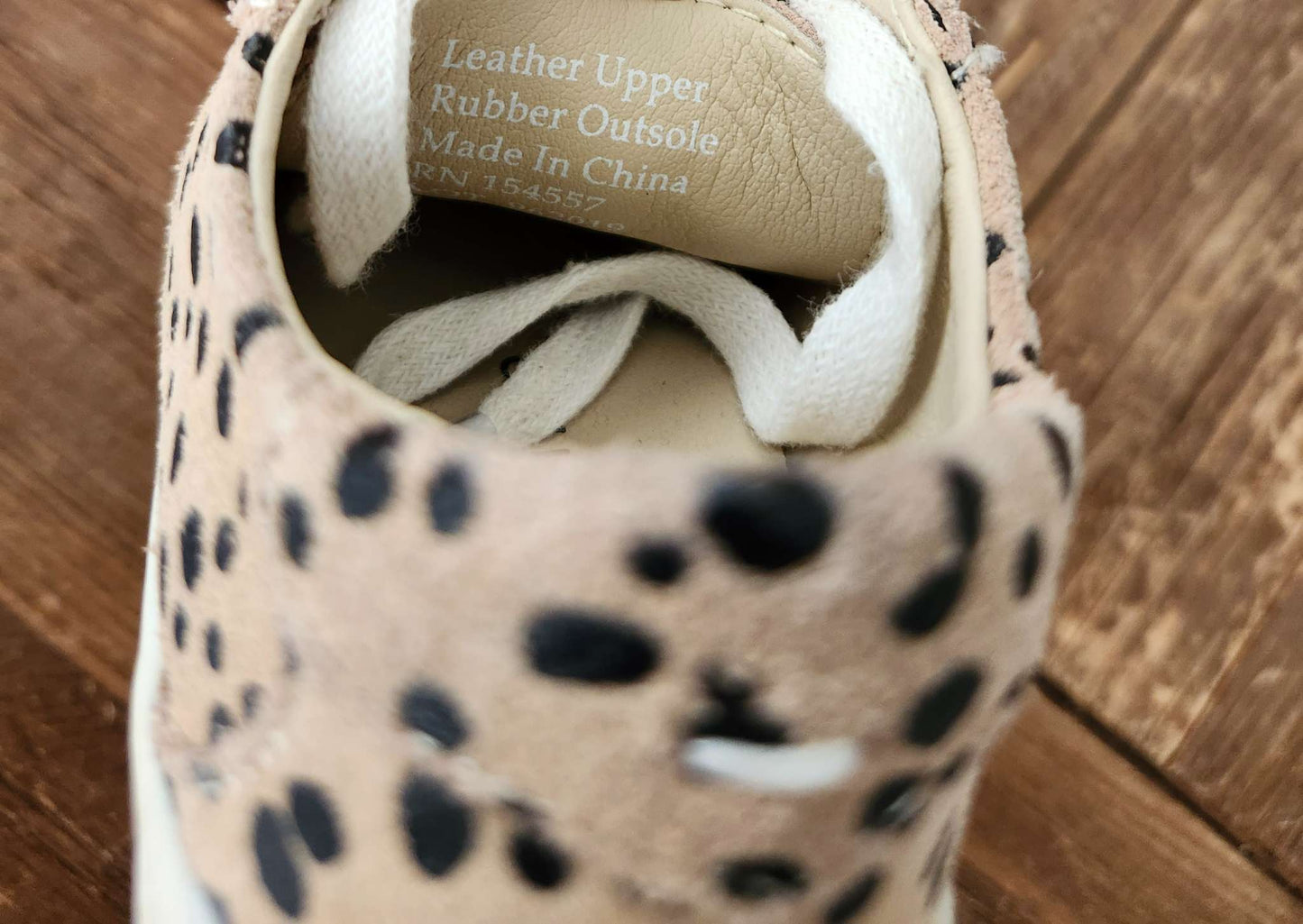 Piper Finn, Cheetah low top sneakers, toddler Size 4, like new, Shoes 4 (Baby: 0-12 mth)