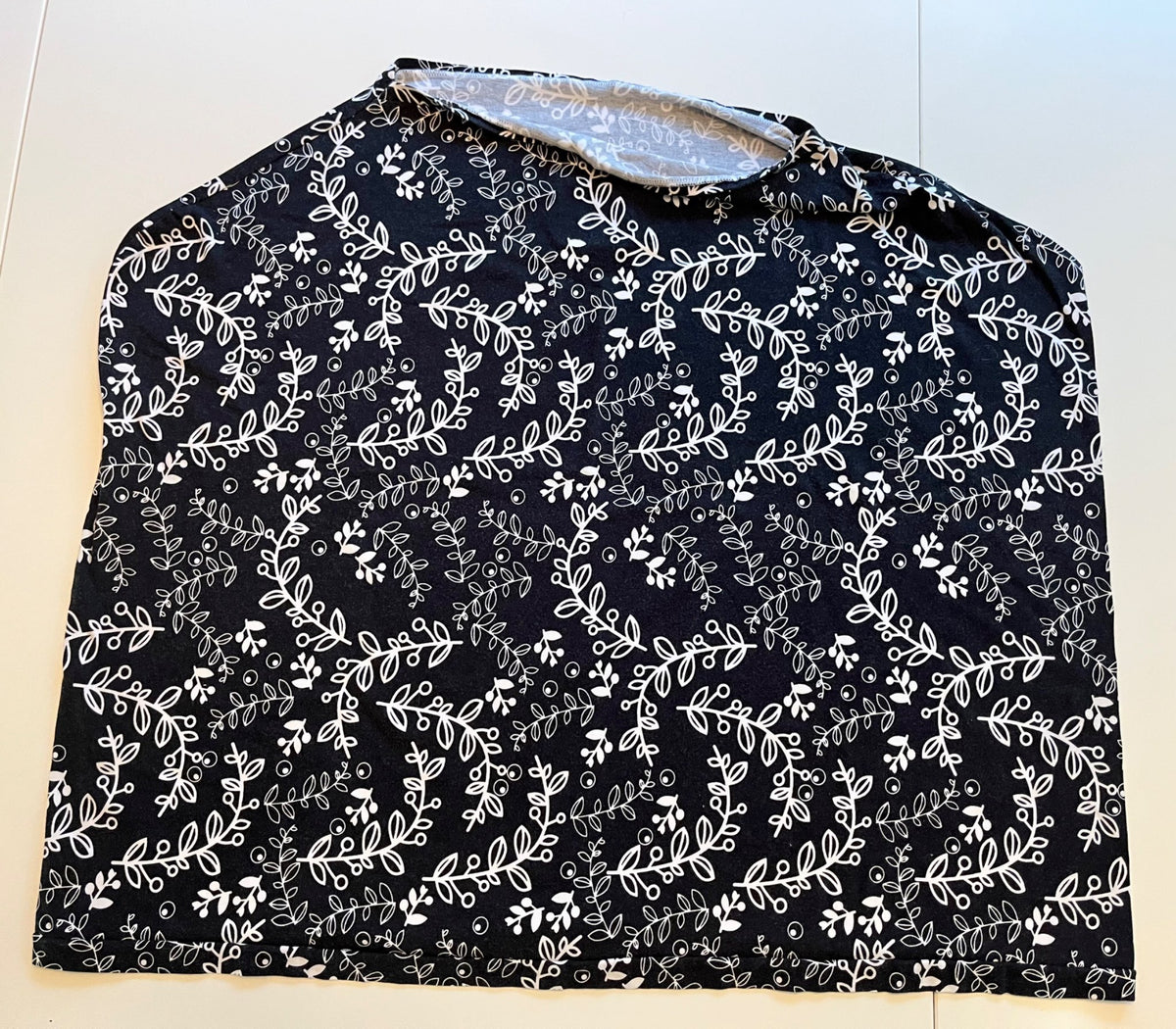 Breastfeeding Cover - Like New