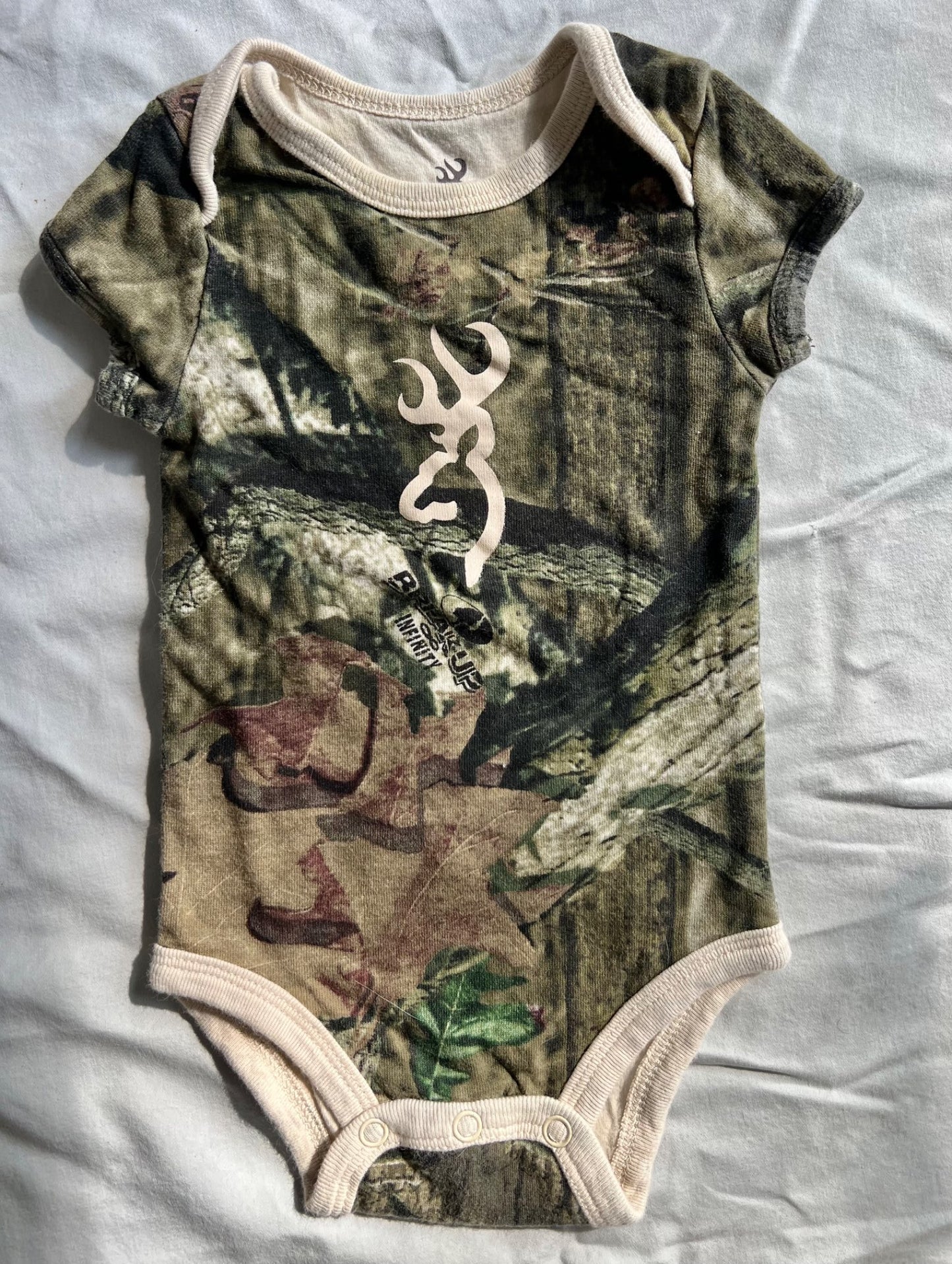 Bundle Carhartt bodysuits, Kids 24 Month (18-24M)