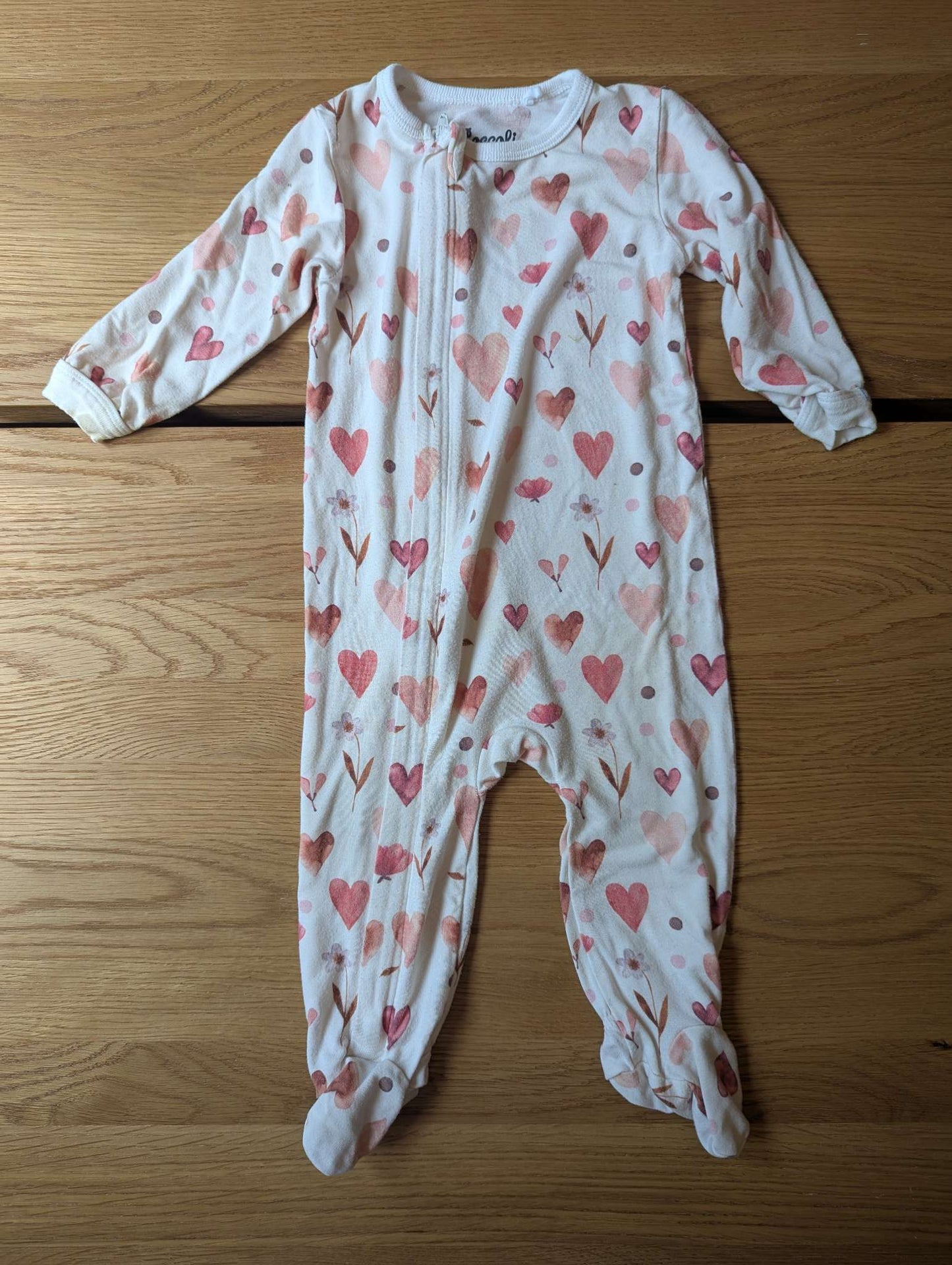 Heart Onesie, Kids 6 Month (3-6M)