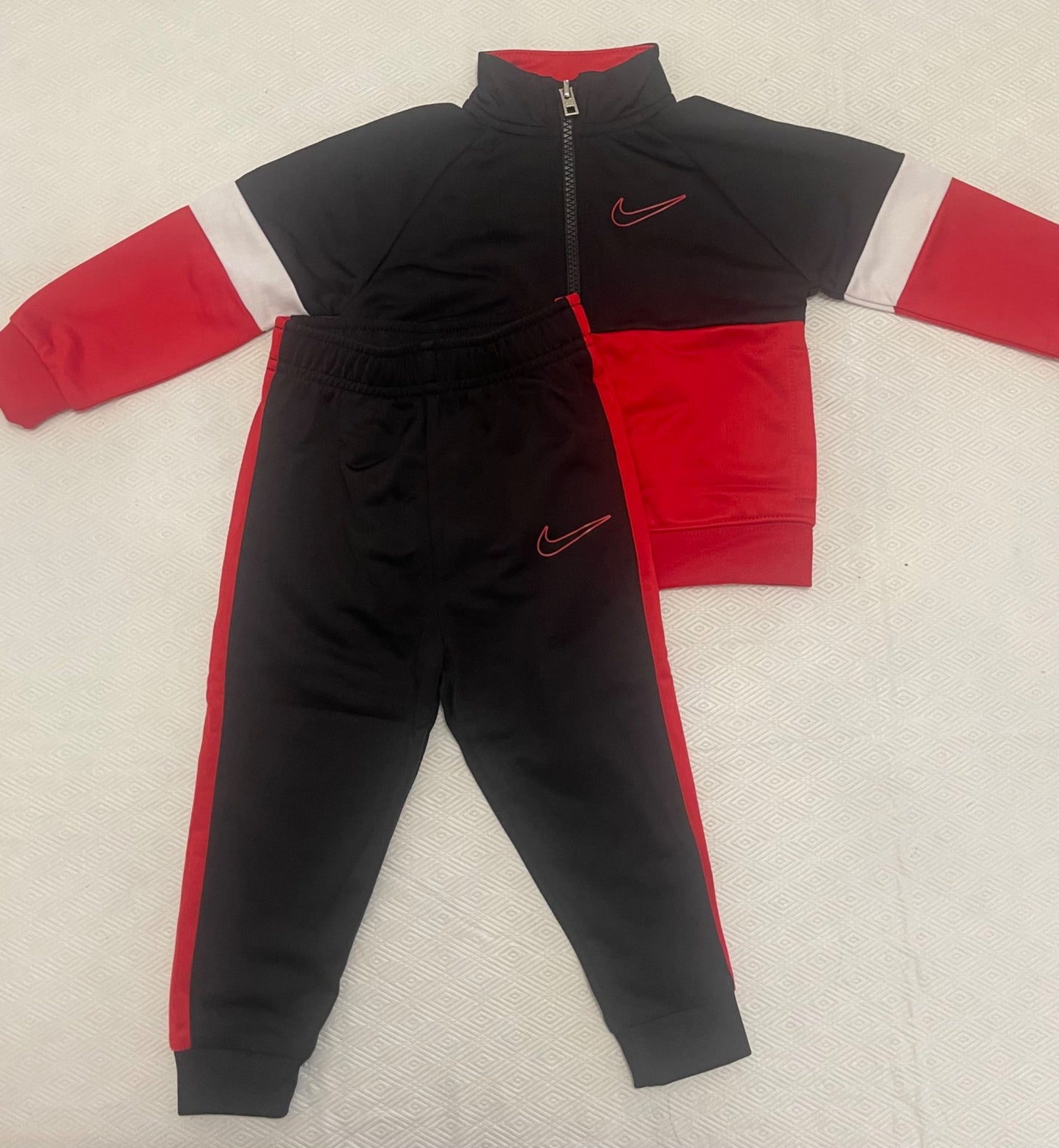 18 Month Nike Set, Kids 24 Month (18-24M)