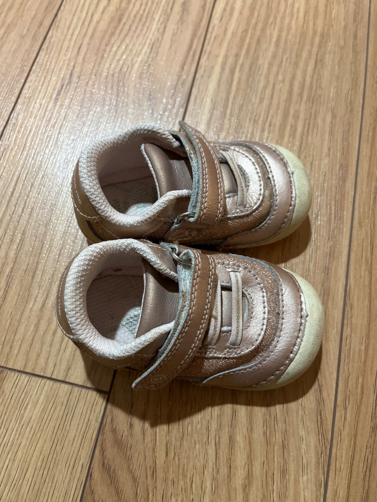 Stride Rite Size 4 (light pink), Shoes 4 (Baby: 0-12 mth)