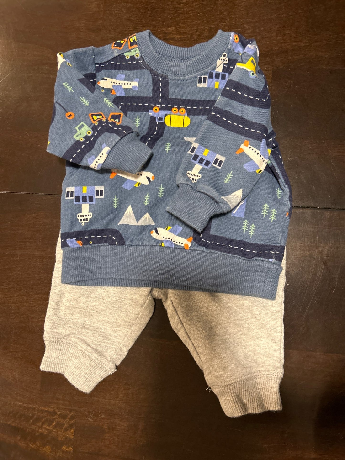 Carters Sweatsuit Set, Kids 3 Month (0-3M)