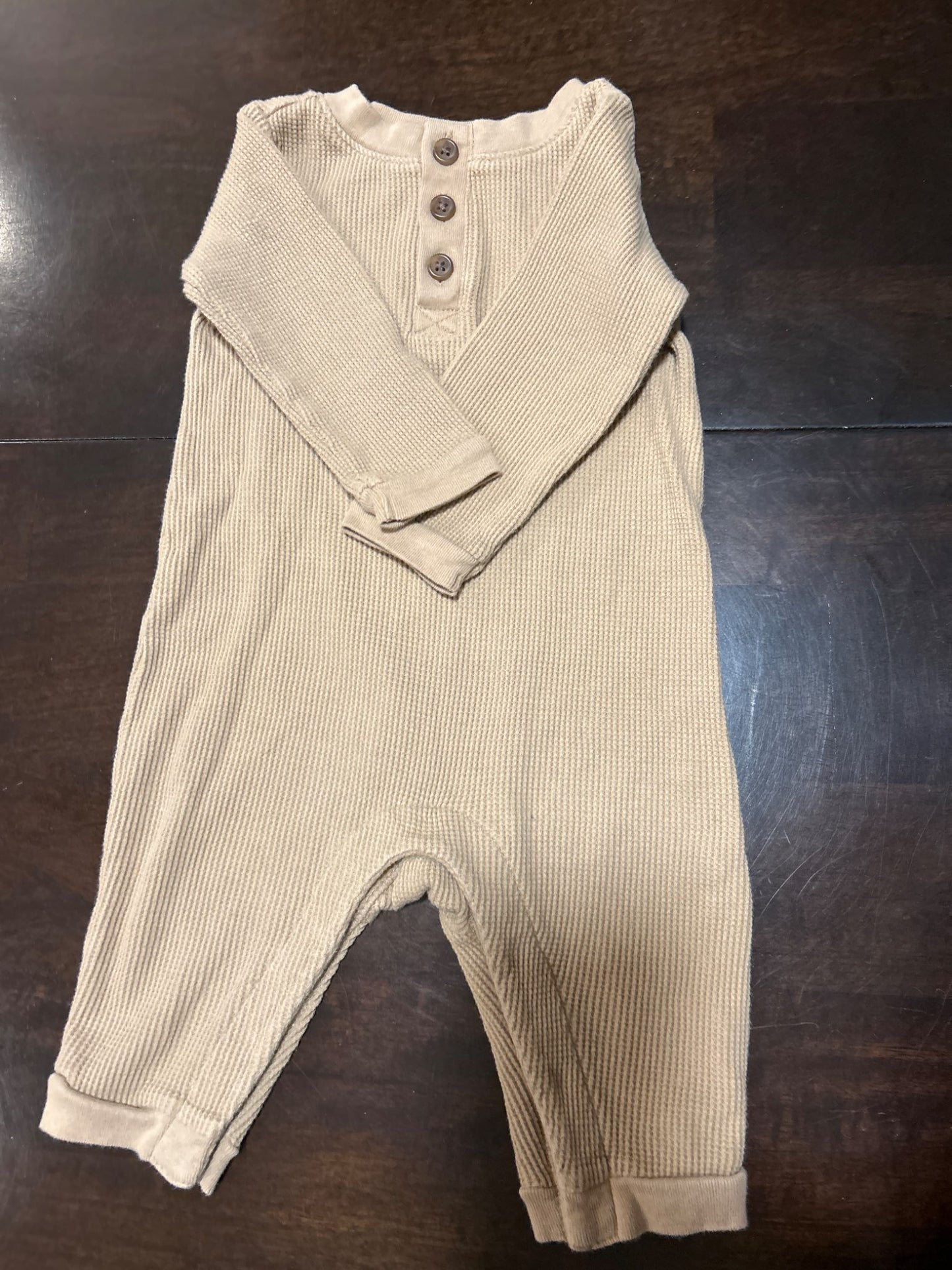 Old navy Henley bodysuit, Kids 6 Month (3-6M)
