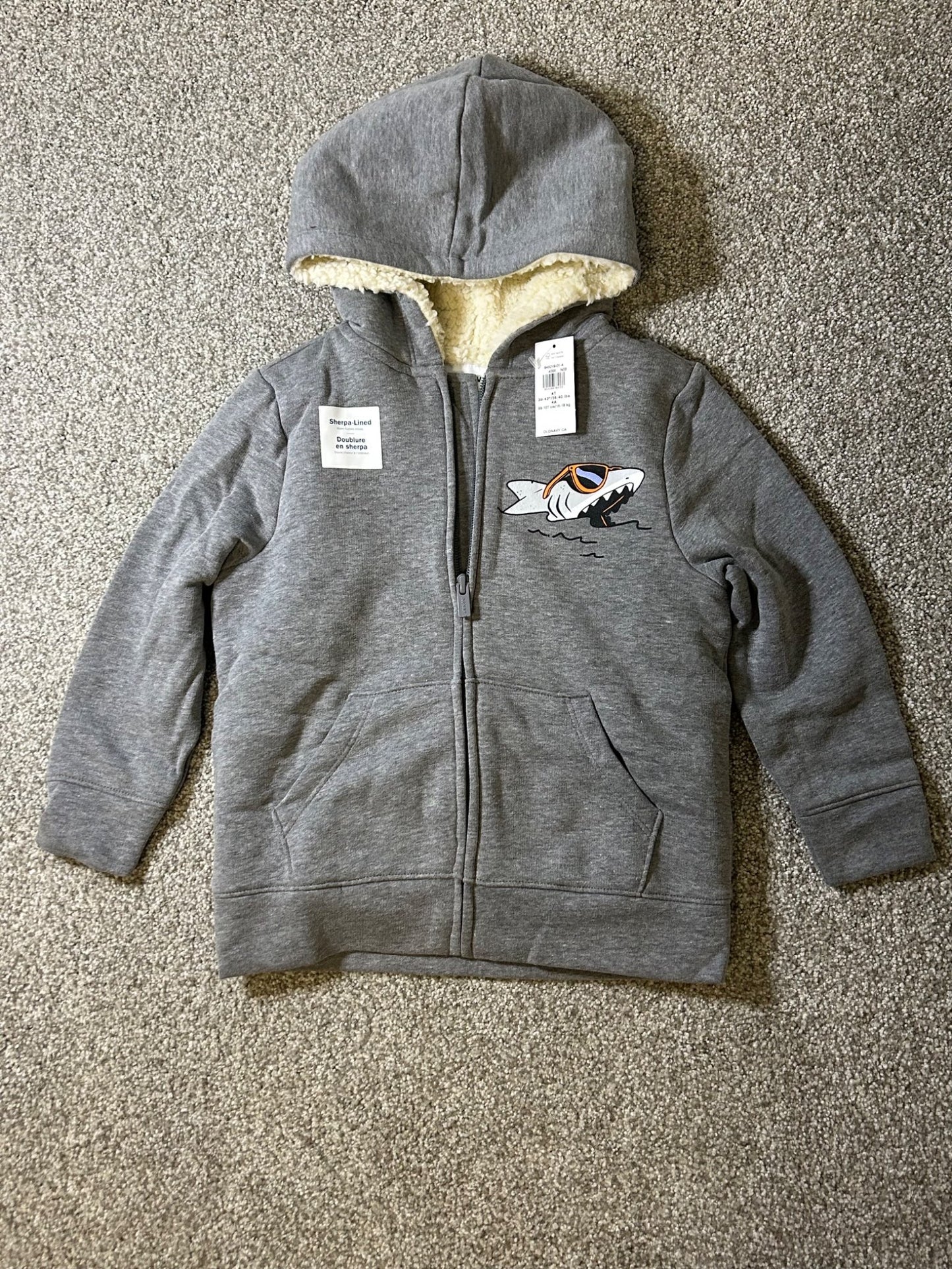 4T old navy Sherpa lined shark hoodie, retails for $35, Kids 4/4T