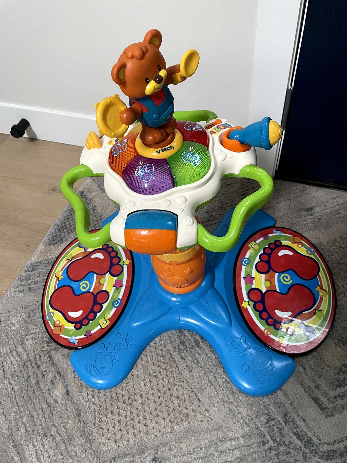VTECH Sit-to-Stand Dancing Tower (Grow with me toy)