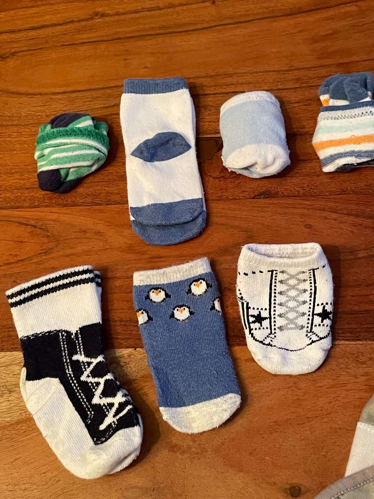 3 MONTH BOYS BUNDLE w/ Parker & Posie Slippers, Velcro Swaddle Sleep sack, and more! , Kids 6 Month (3-6M)