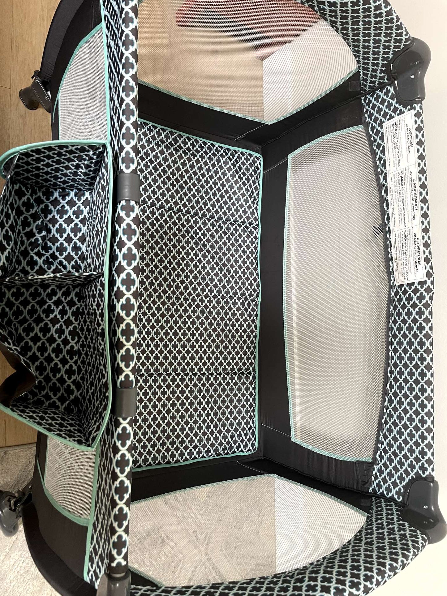 Evenflo Portable Baby Suite Playard - Teal - Like NEW