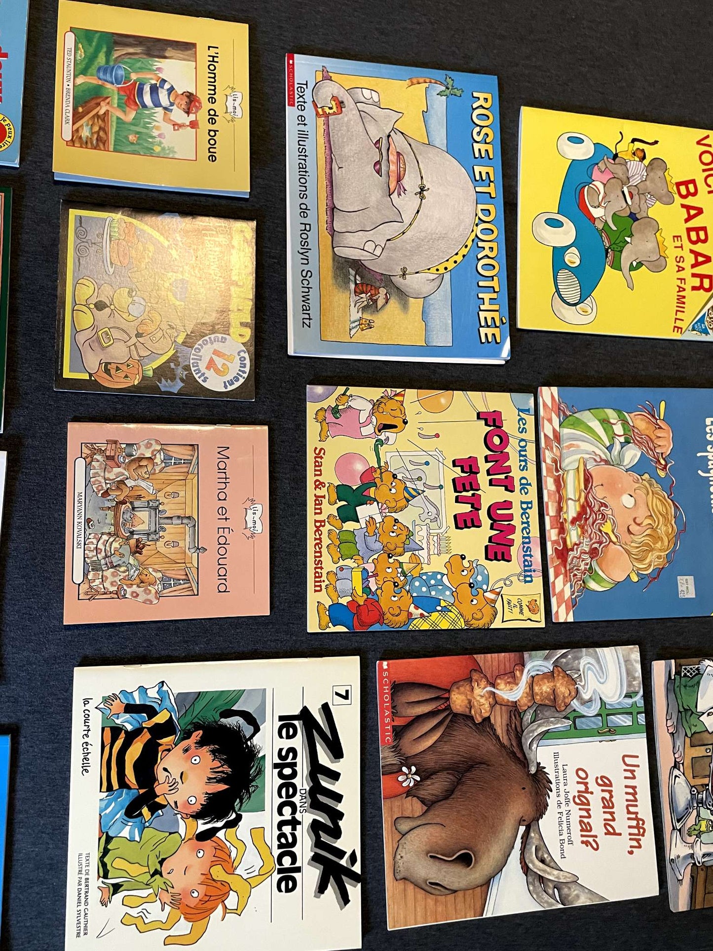French Language Book Set (19) - Kindergarten-Grade 3