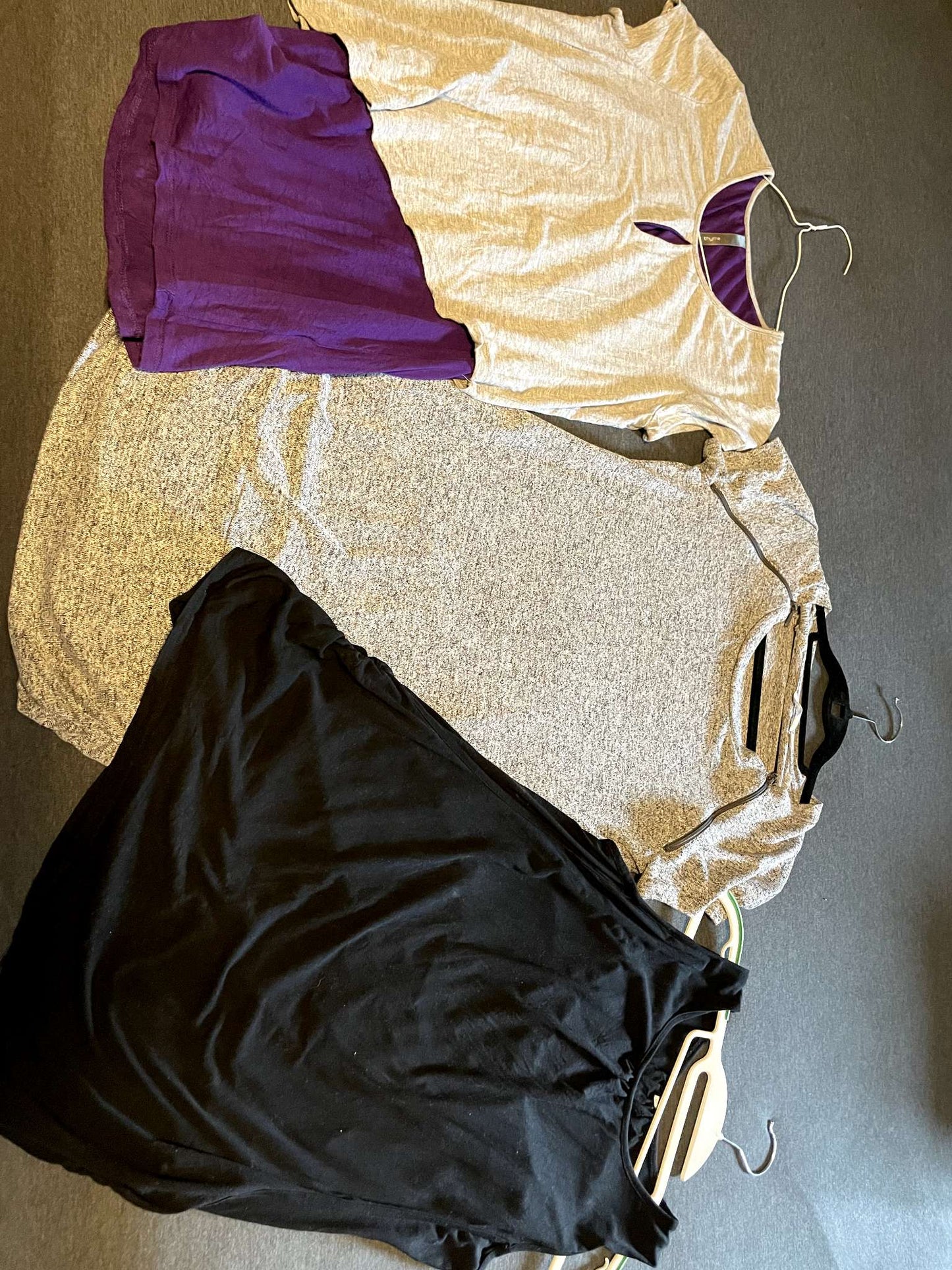 Set of 3 Maternity/Nursing Tops - Size Small, Maternity S (4-6)