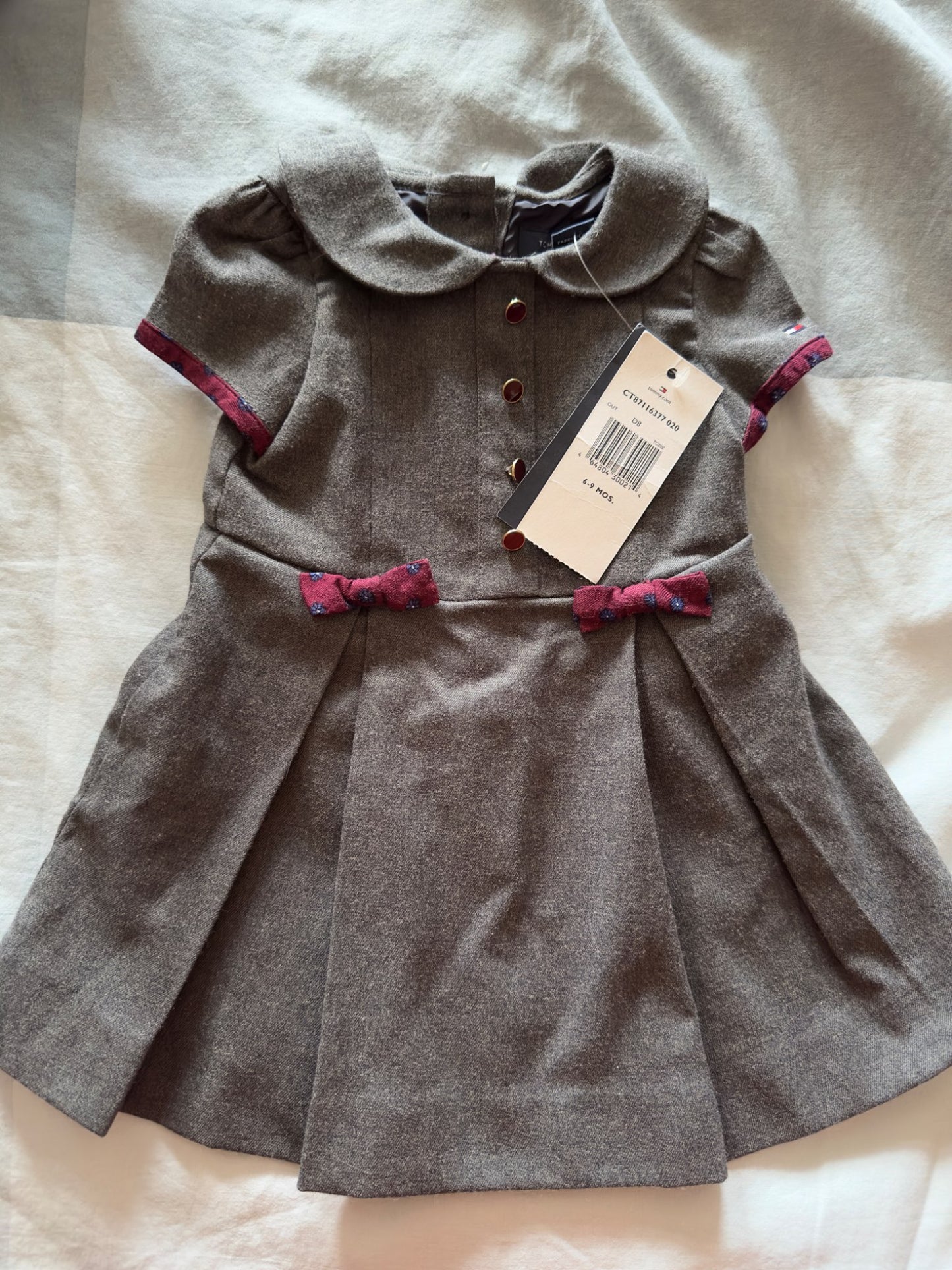 NWT Tommy Hilfiger Dress in Grey , Kids 9 Month (6-9M)