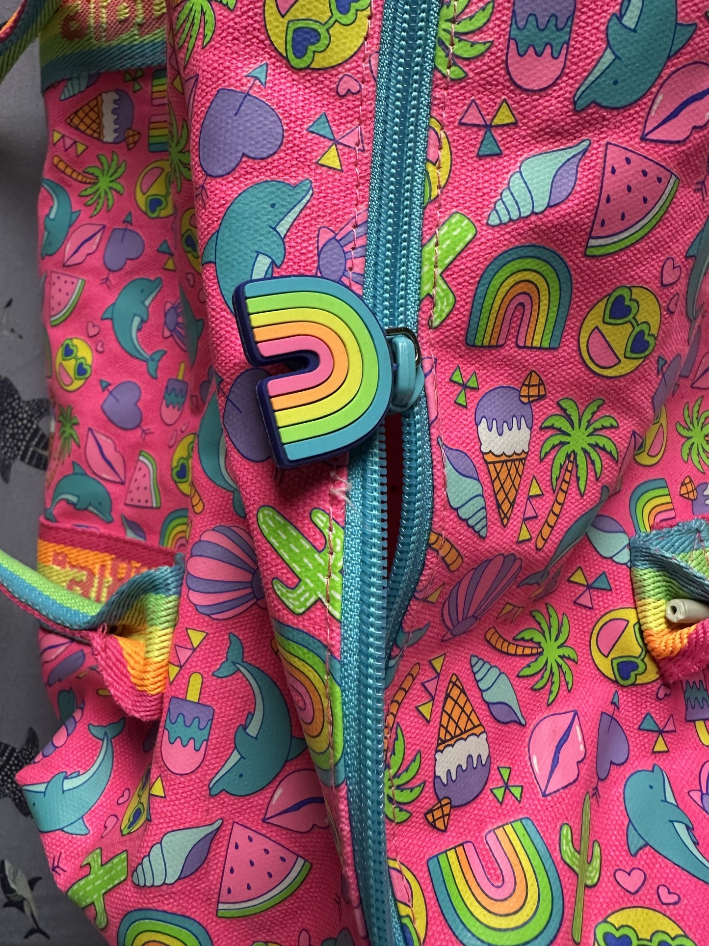 Smiggles duffle bag