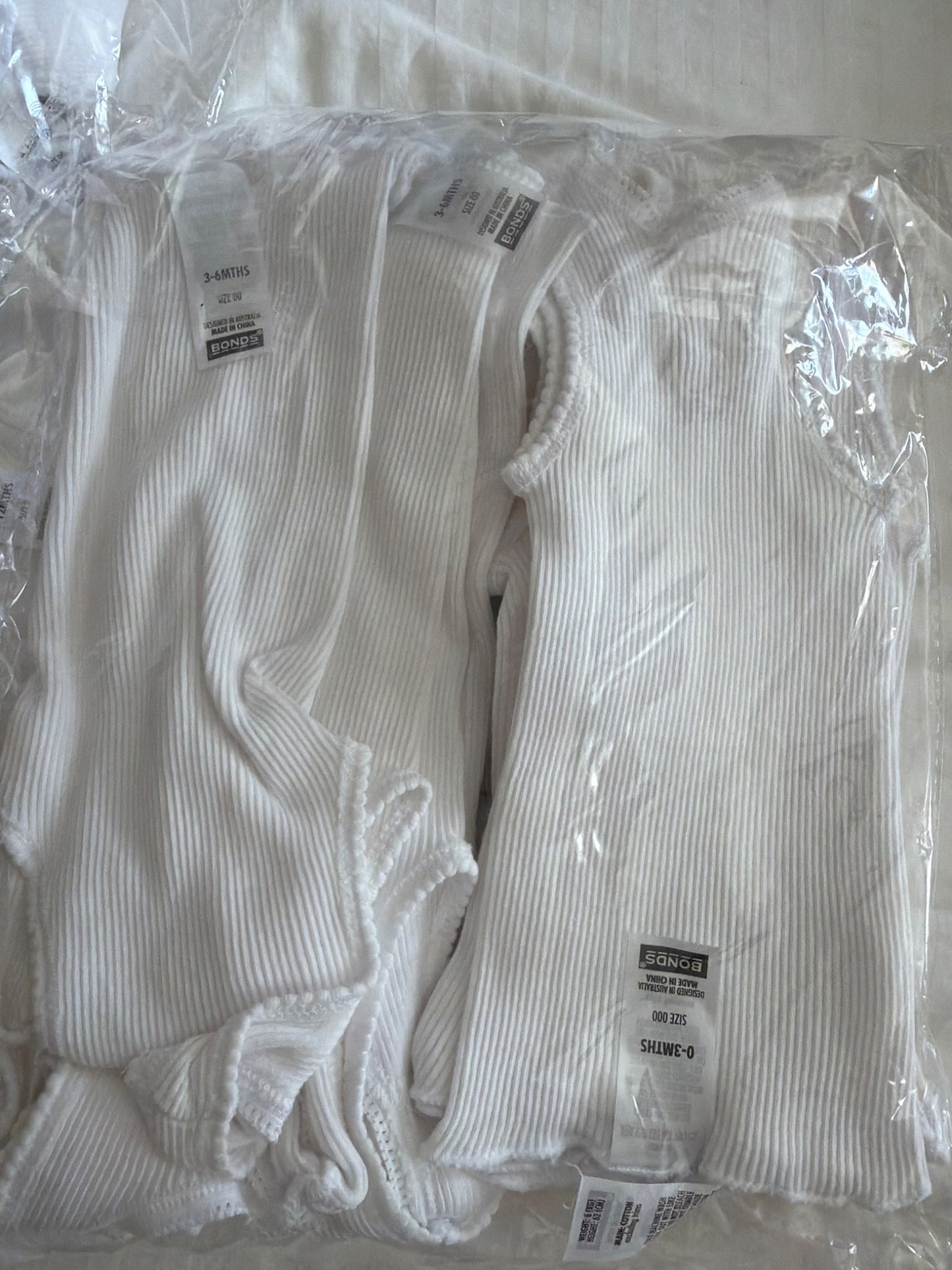 Bonds Chesty unisex, Kids 3 Month (0-3M)