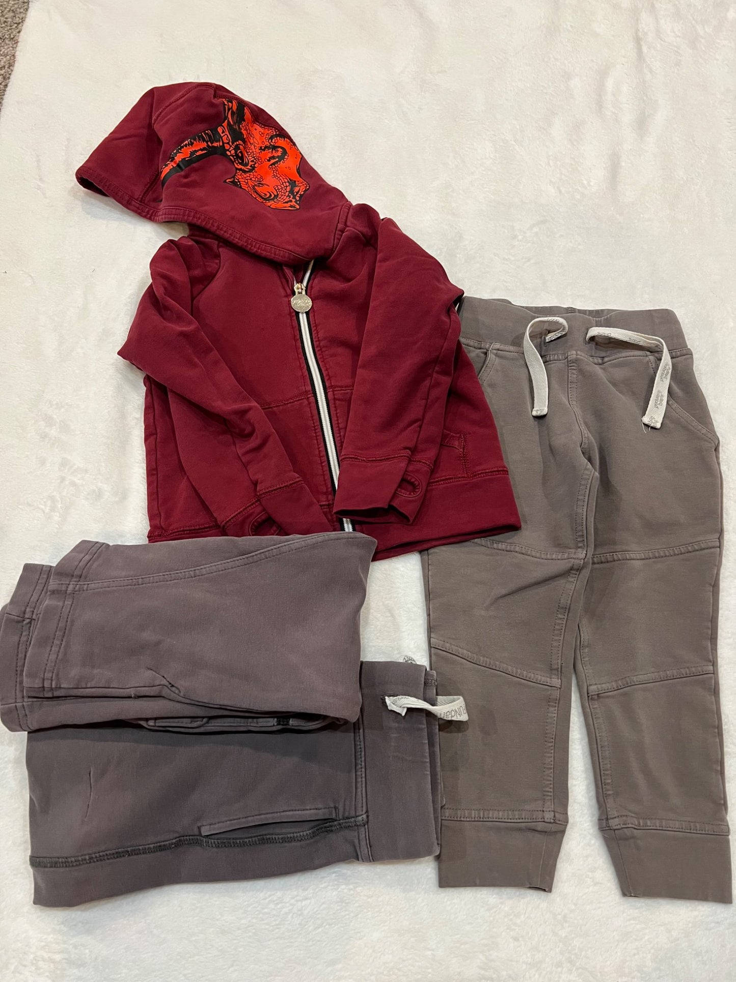 2T peekaboo beans hoodie & pants (free 2 pants), Kids 2T