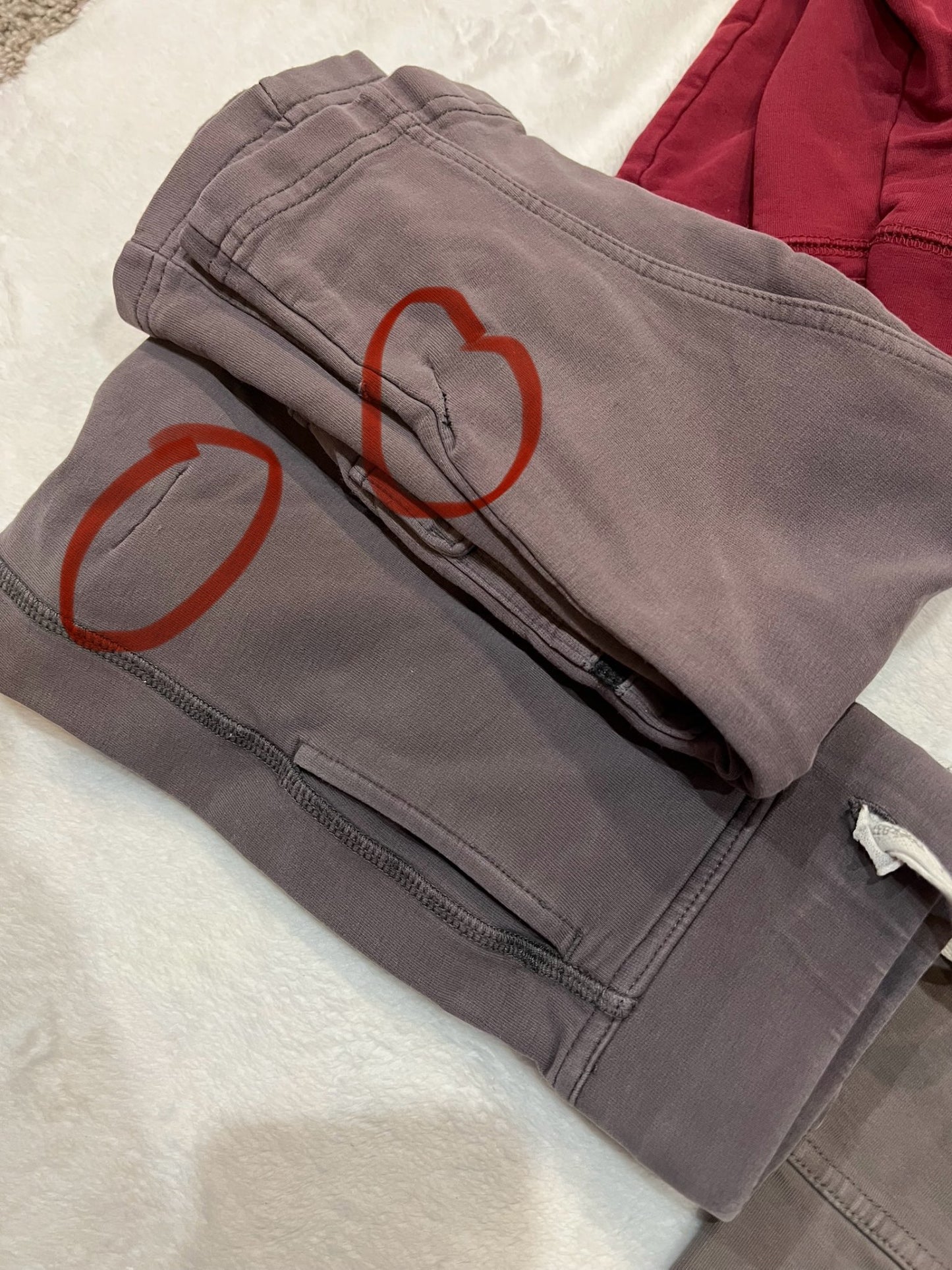 2T peekaboo beans hoodie & pants (free 2 pants), Kids 2T