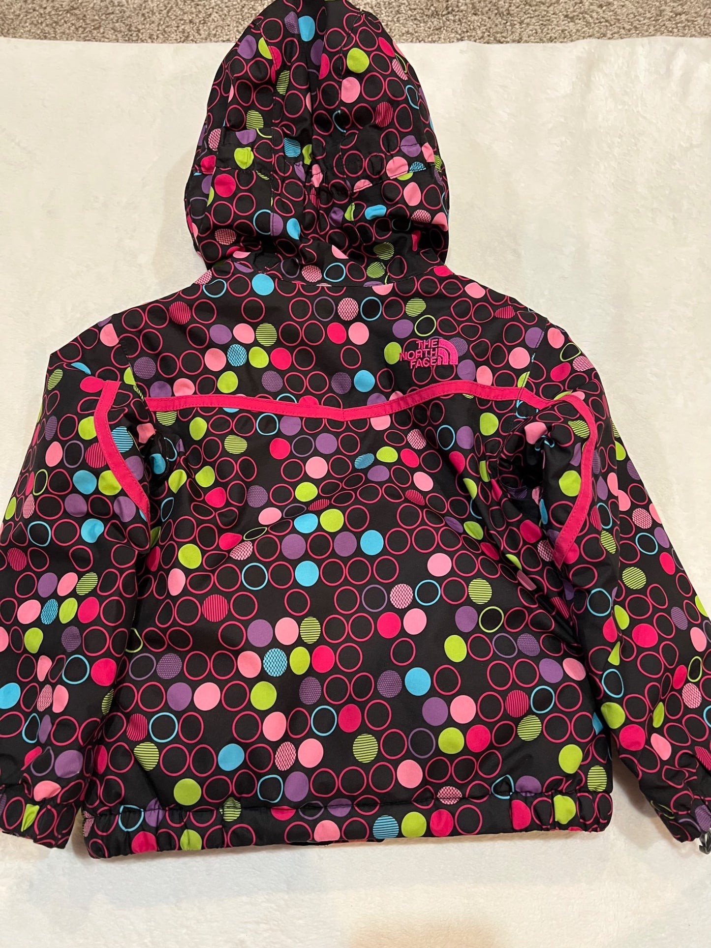 3T north face winter jacket- black with polkadots, Kids 3T