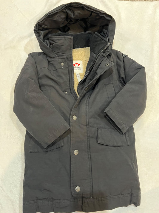 4T Appaman brand longer winter down jacket- black , Kids 4/4T