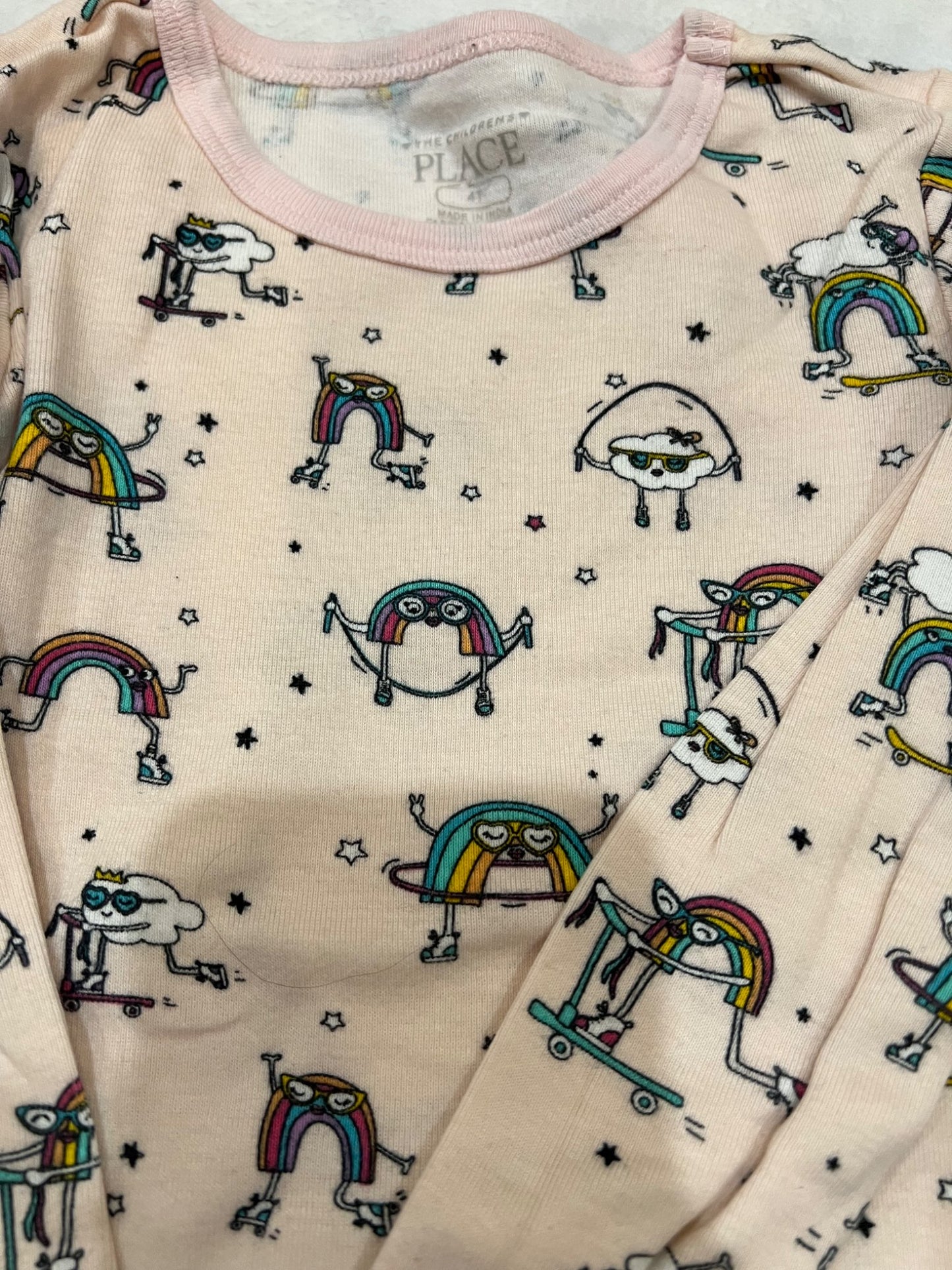 4T matching pj sets - rainbows - EUC, Kids 4/4T