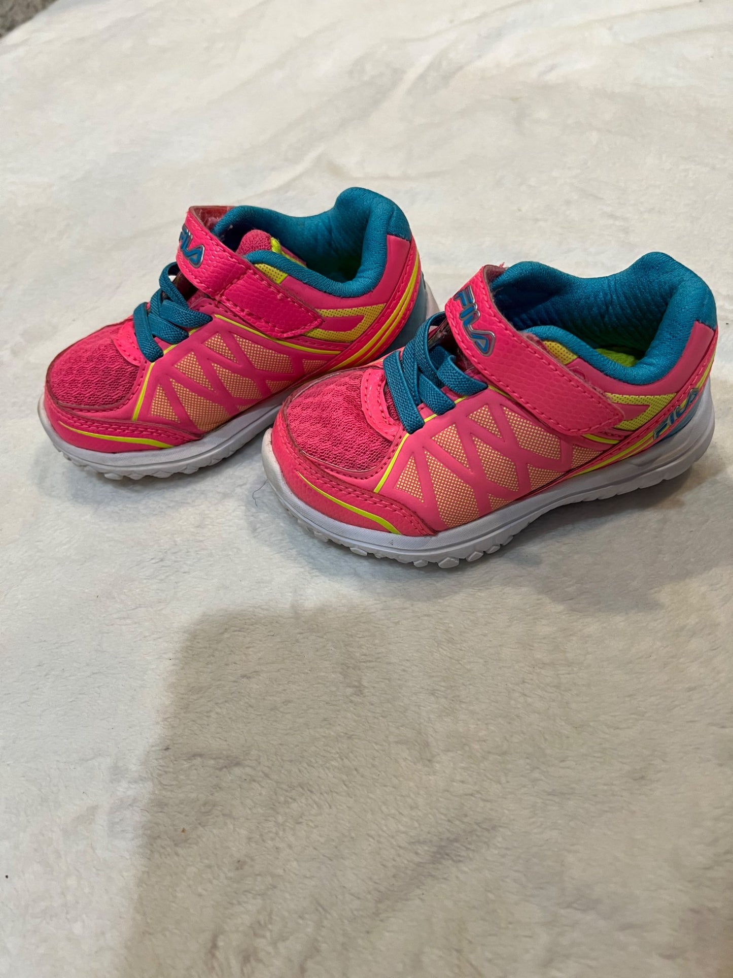 6T- Fila running shoes- pink, Shoes 6 (Walkers:12-24 mth)