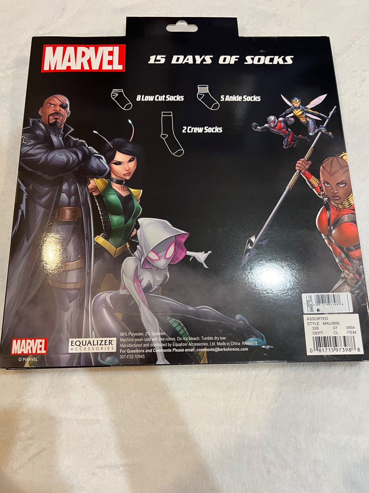 NEW- marvel sock calendar (15 socks) shoe size 3-10 #1