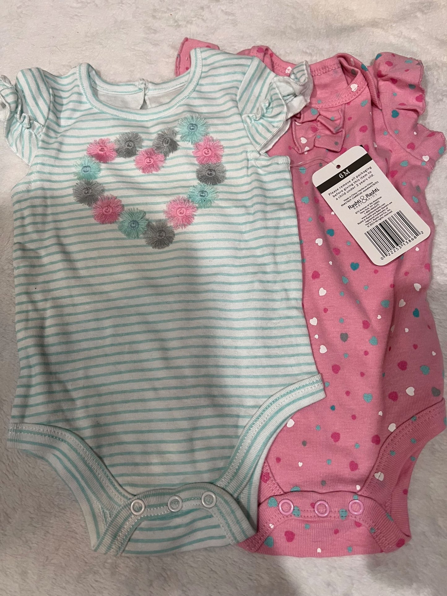 NEW 6 mth- matching outfits - 3 pieces, Kids 6 Month (3-6M)