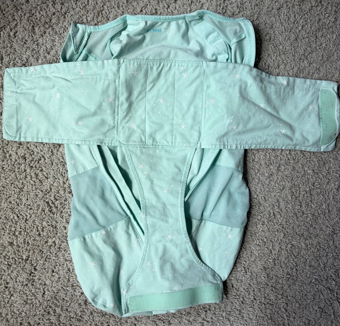 Happiest Baby Sleepea Sack / Swaddle Size Medium, 6-12 Months (Medium)