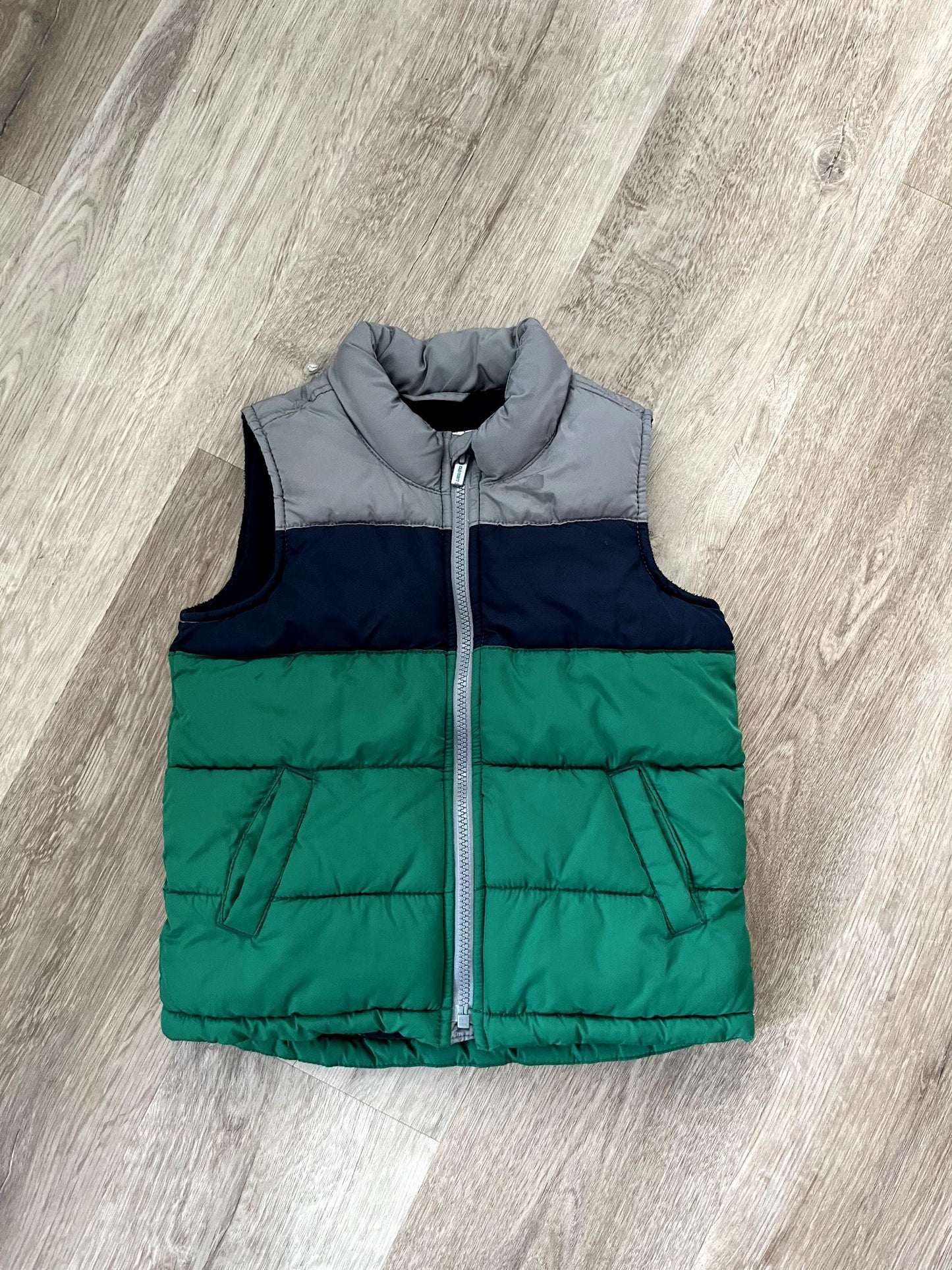 Old Navy Water-Resistant Quilted Puffer Vest for Boys, Kids 5/5T (extra small)