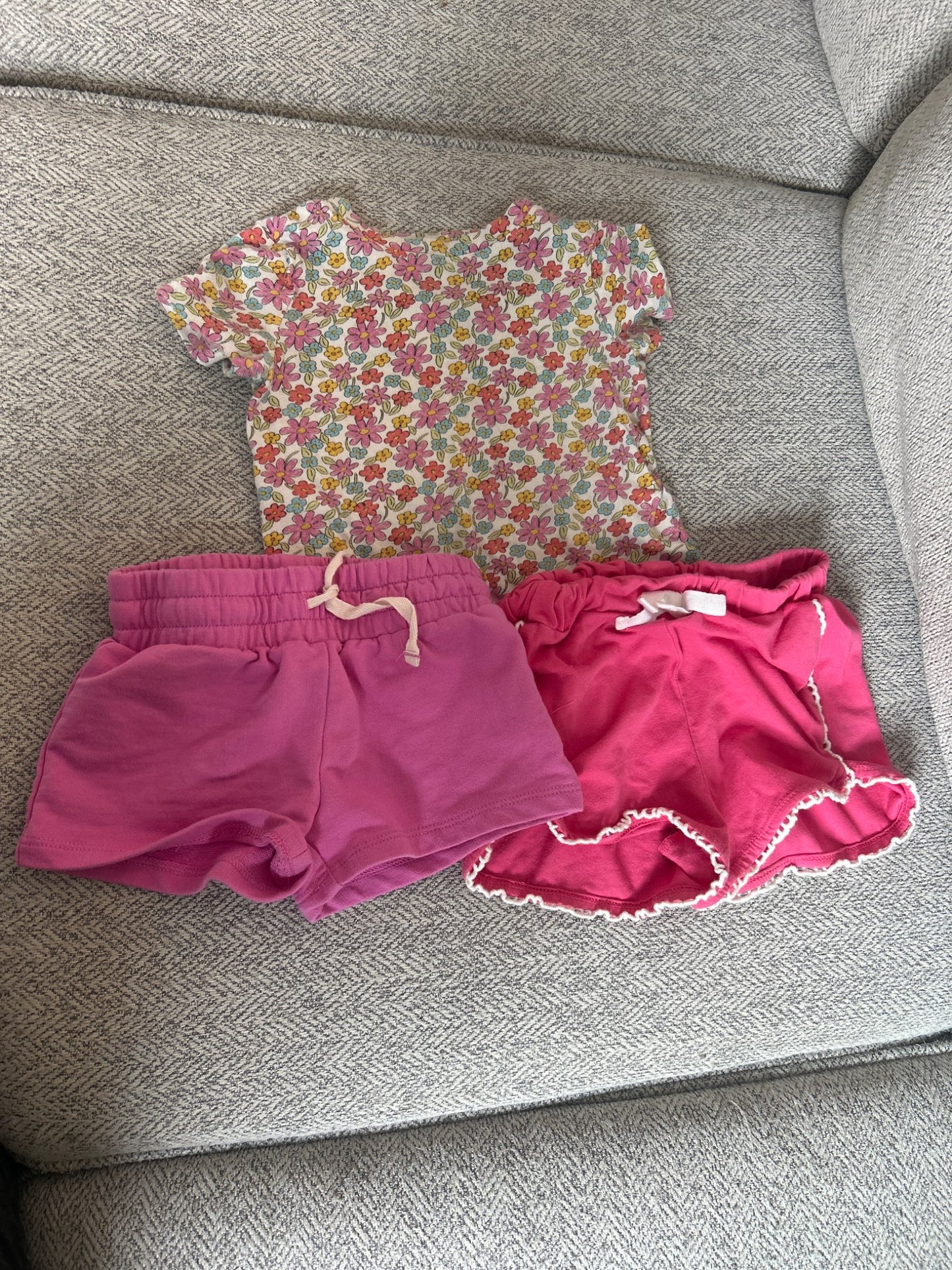 2T t-shirt and shorts, Kids 2T