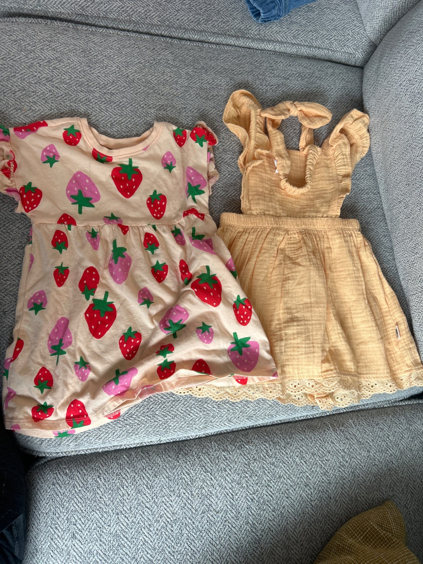2 dresses, Kids 2T