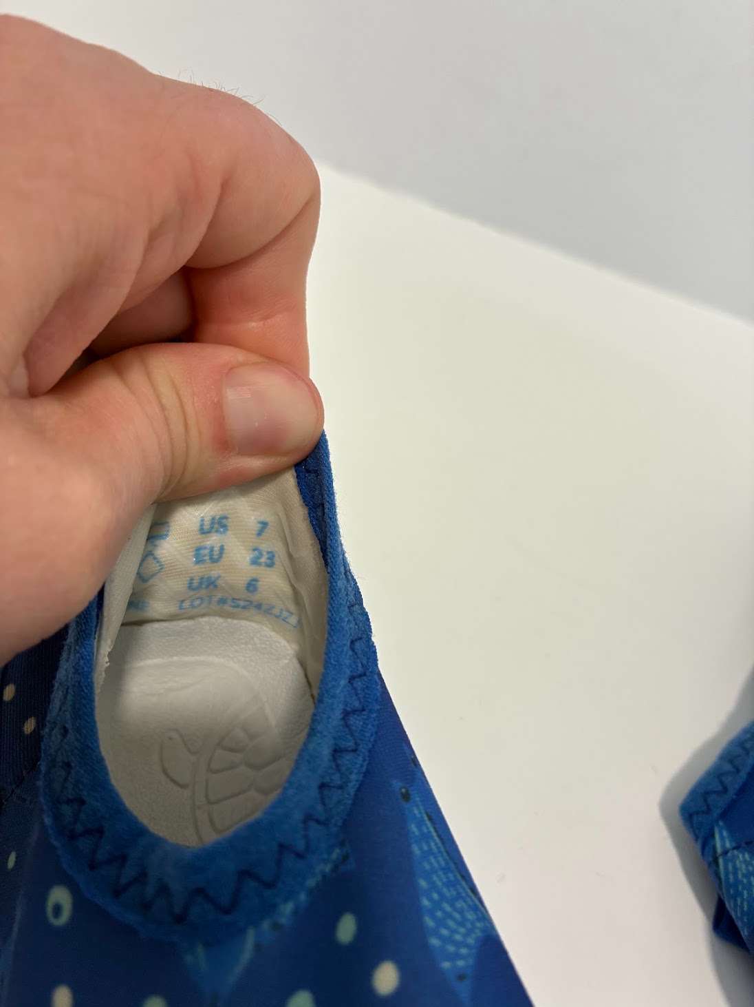Jan and Jul water shoes, Shoes 7 (Walkers:12-24 mth)