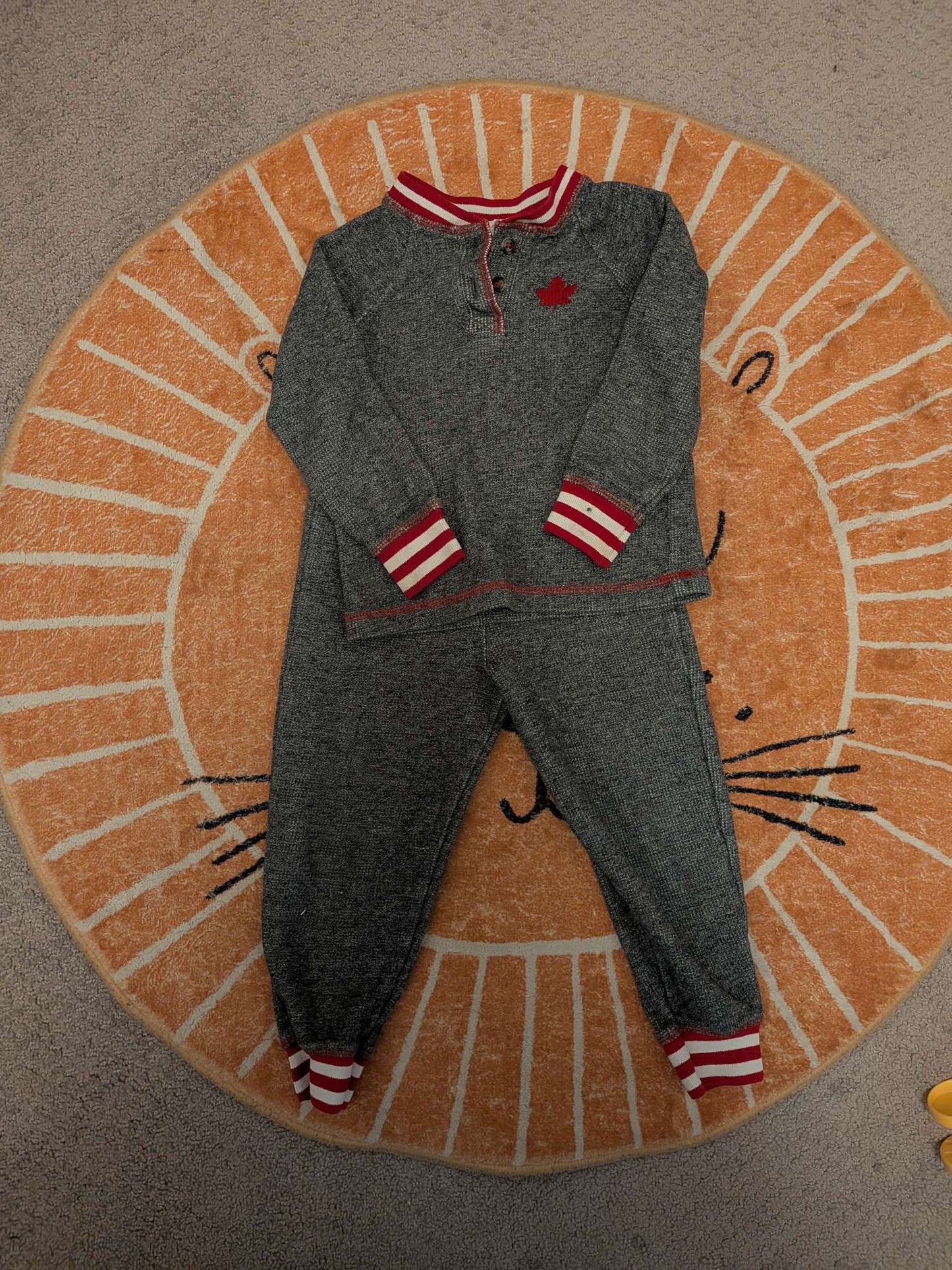 Pajamas #4, Kids 3T