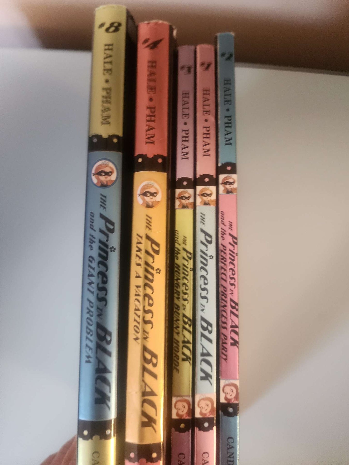 5 Kid book set - the princess in the black