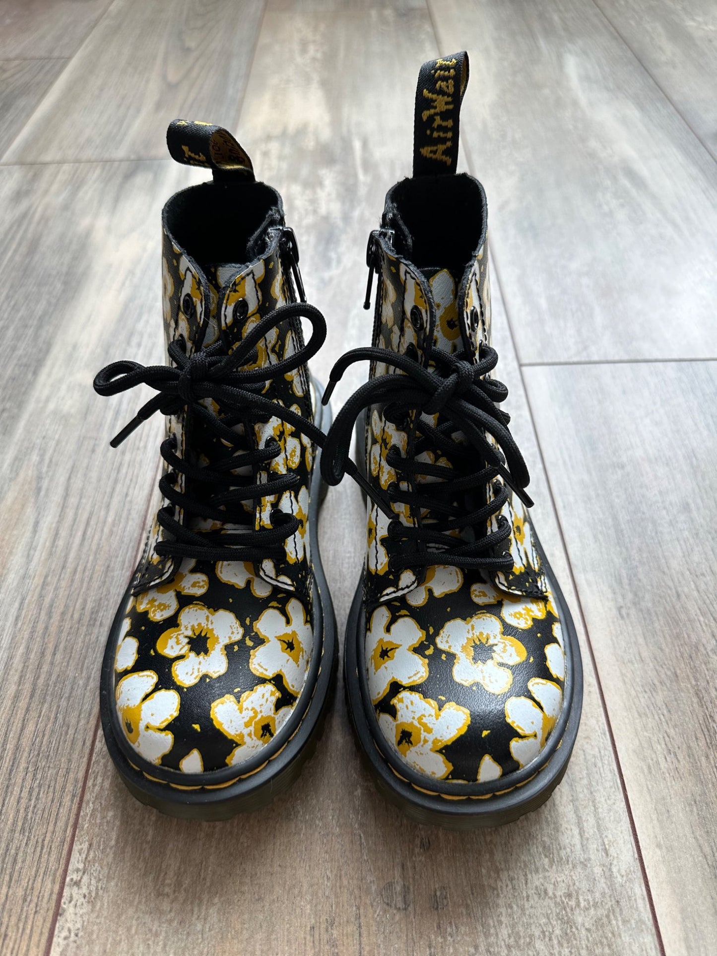 Floral Dr. Martens , Shoes 12 (Toddler:2-4yr)