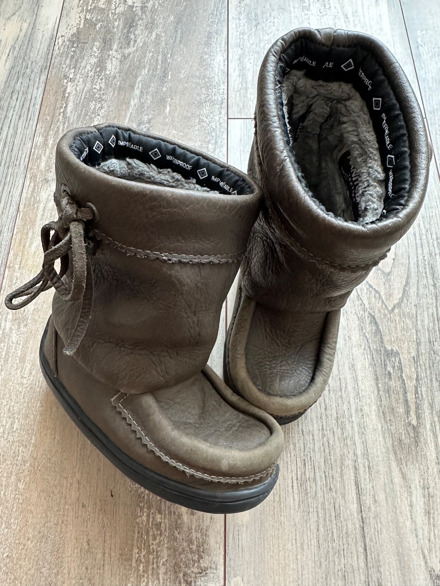 Manitobah Gatherers C9 , Shoes 9 (Toddler:2-4yr)