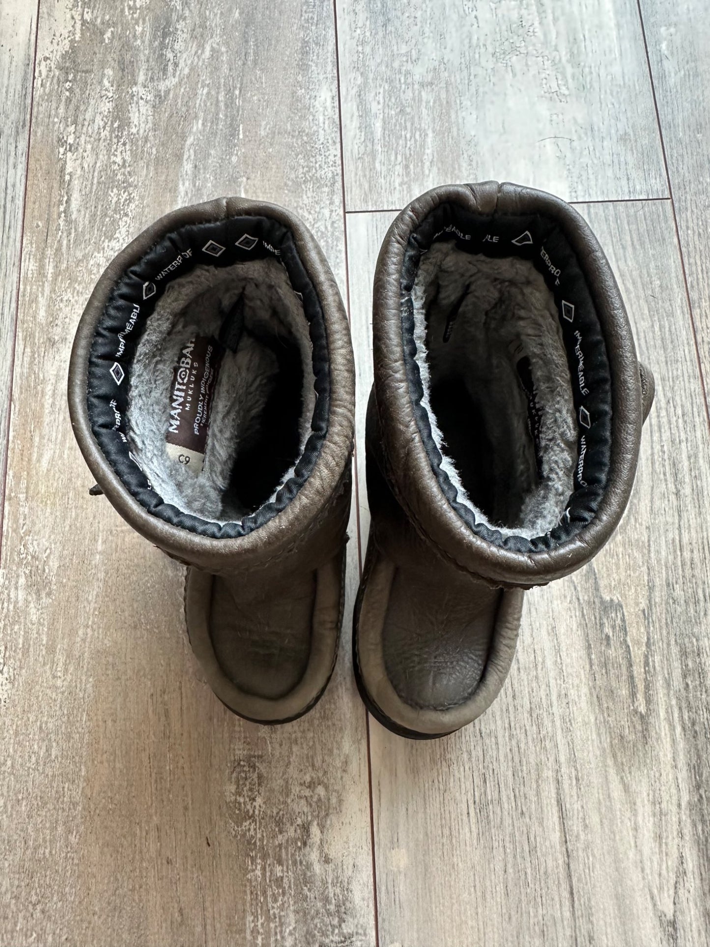 Manitobah Gatherers C9 , Shoes 9 (Toddler:2-4yr)
