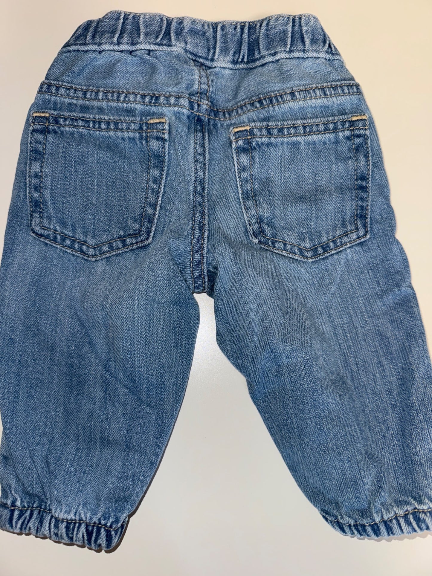 Baby gap jogger jeans, size 3 to 6 months, Kids 6 Month (3-6M)