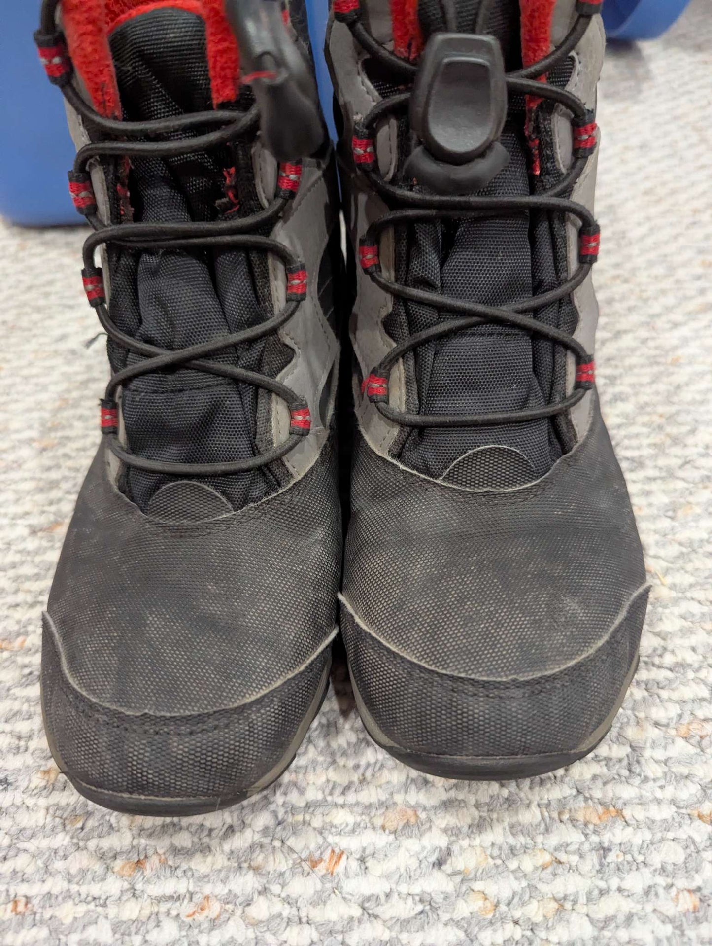 Merrell Winter boots size 4 (kids), Shoes 3 (Kids:4-8yr)