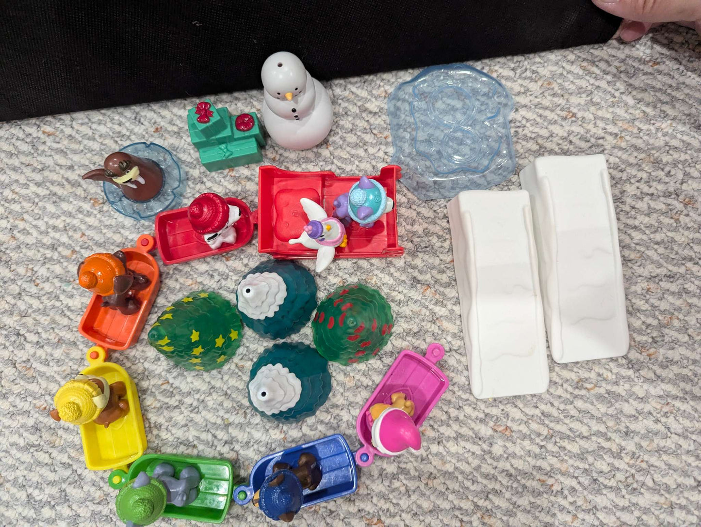 Paw Patrol Christmas Lot #1 - Sledding Pups